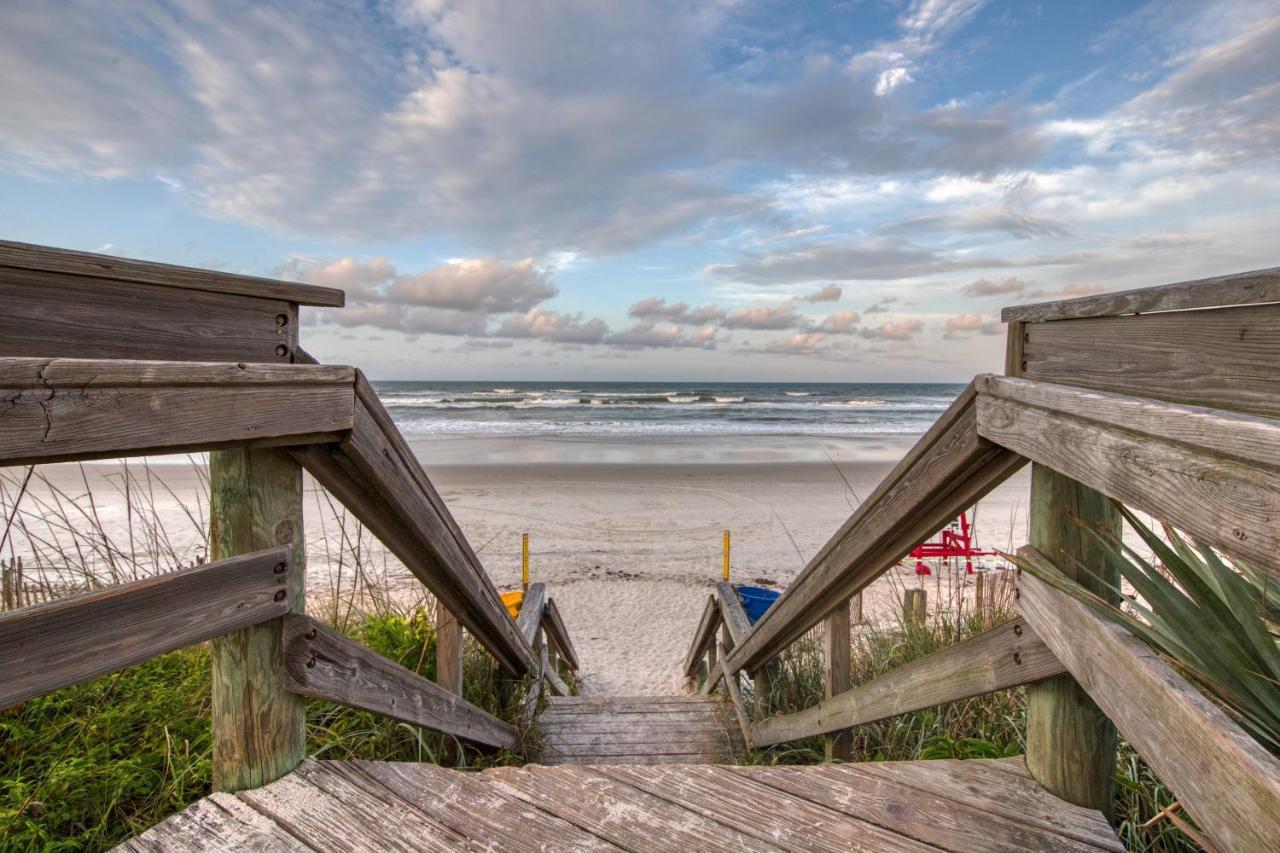 Oceanwalk Condos Bethune Beach ภายนอก รูปภาพ