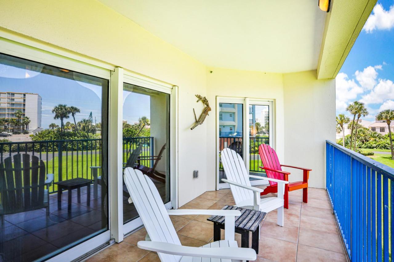 Oceanwalk Condos Bethune Beach ภายนอก รูปภาพ