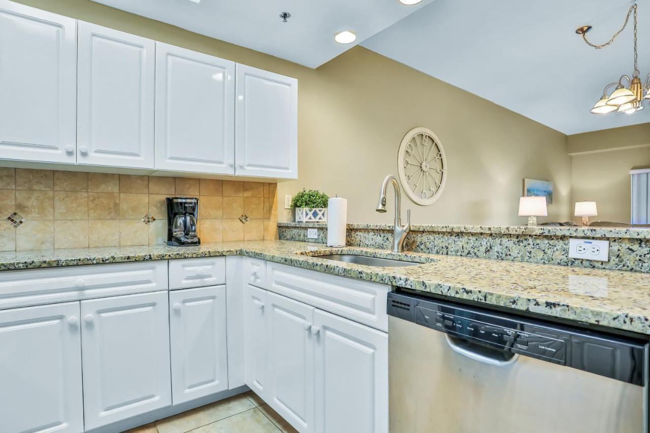Oceanwalk Condos Bethune Beach ภายนอก รูปภาพ