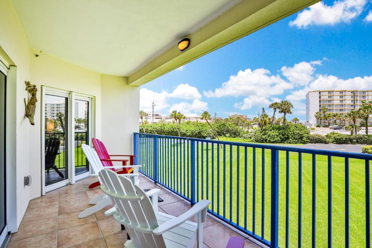 Oceanwalk Condos Bethune Beach ภายนอก รูปภาพ